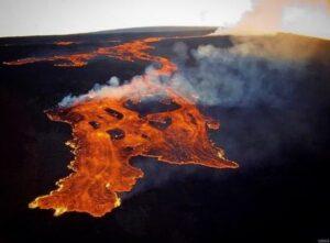 Mauna Loa Erupting